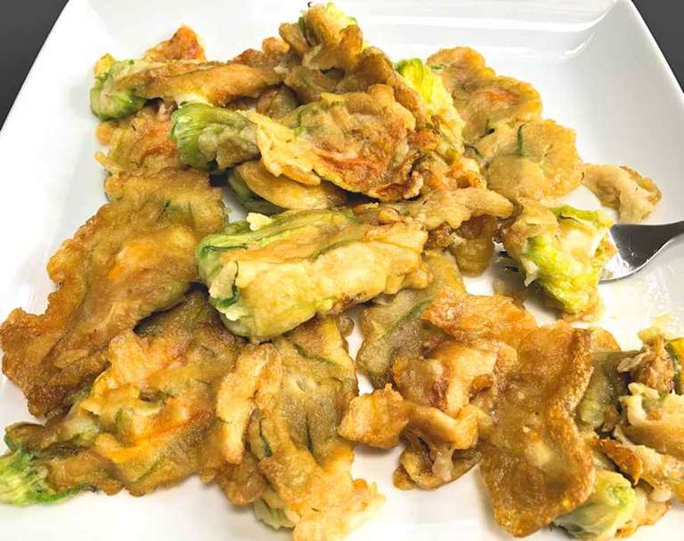 Fried Courgette Flowers Recipe Cuisine Fiend
